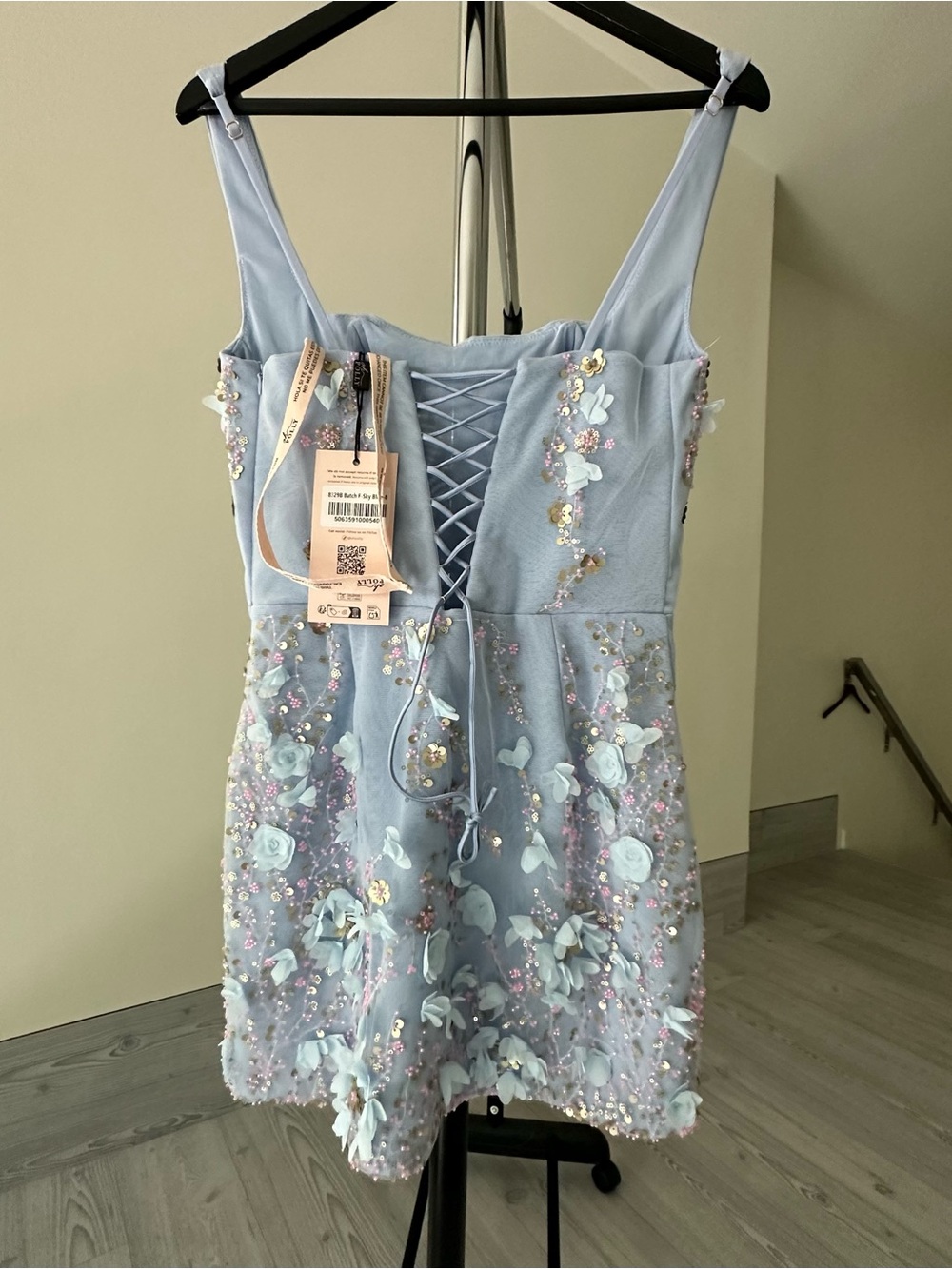 Oh Polly Briar Mini Dress Sky Blue floral embellishment Sz 4 NWT - Picture 8 of 10